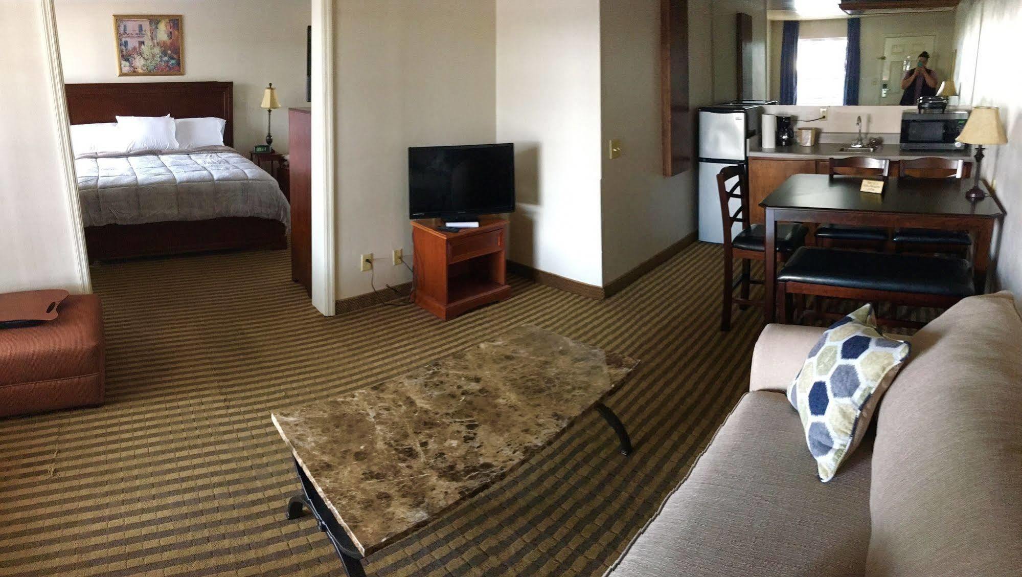 Quality Inn Pulaski Экстерьер фото