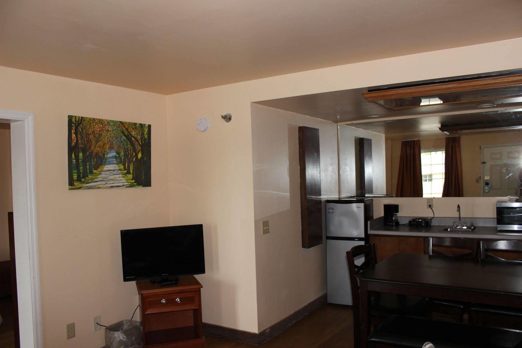 Quality Inn Pulaski Экстерьер фото